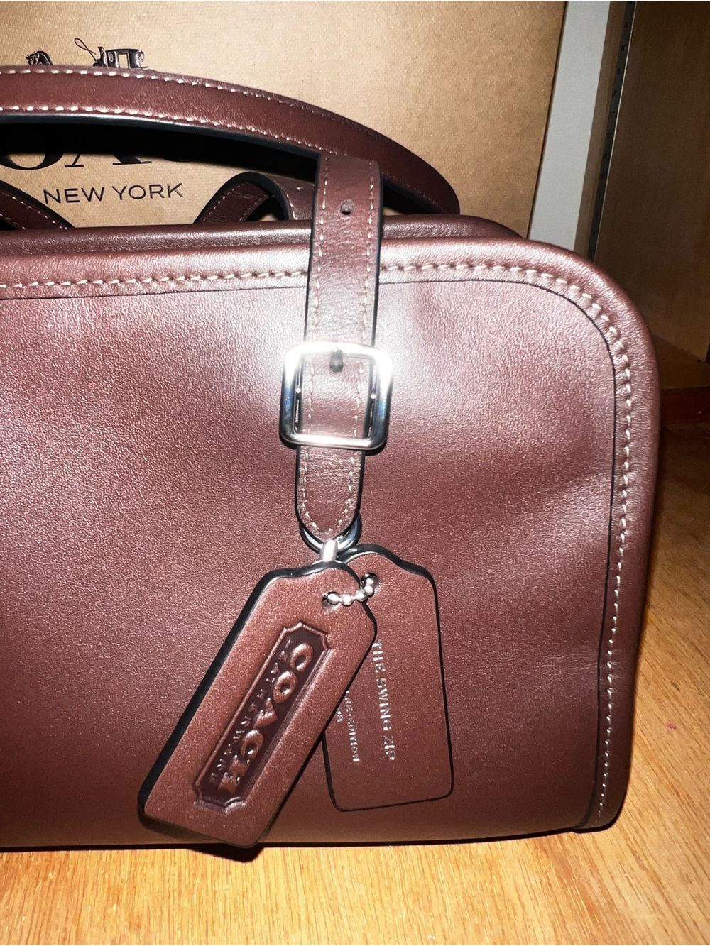 Coach Zip Swing bag Maple - Picture 5 of 10